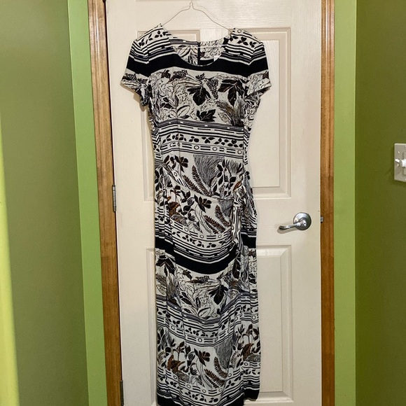 Vintage Joseph Ribkop Wrap dress. Amazing on ptp 20 length 54 very flattering - Picture 1 of 5